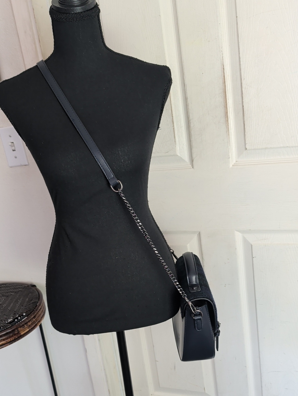 Classic Black Plaid Satchel Crossbody Bag - Picture 4 of 16